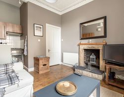 Charming 1 Bedroom Flat in Edinburgh Oda Düzeni