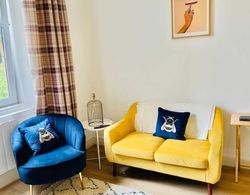 Charming 1 Bedroom Apartment in the Heart of Edinburgh Oda Düzeni