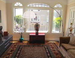 Charming 2 bdrm Dolores Heights Apt Lobi