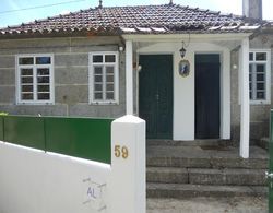 Charming 2-bed Cottage in Santa Marinha do Zêzere Dış Mekan