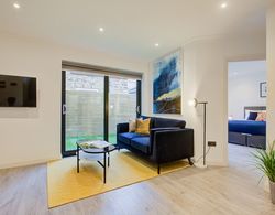 Charming 2-bed Apartment in London Oda Düzeni