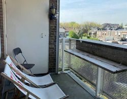 Charming 2-bed Apartment inc Balcony in Maastricht Oda Düzeni