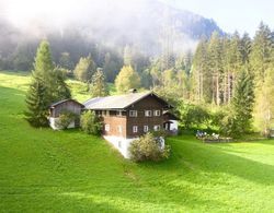 Charming Alp Cottage in the Mountains of Salzburg Öne Çıkan Resim
