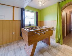 Charming Cottage with Hot Tub & Sauna, High Fens Genel