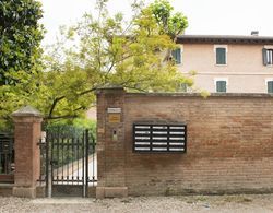 Charming Flat in Centro a Ferrara Dış Mekan