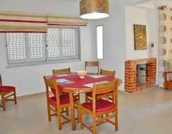 Charming Villa in Vilamoura With Private Pool Yerinde Yemek