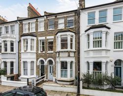 Charming, Recently Renovated 2-bed in Fulham Dış Mekan