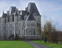 Château de la Tremblaye Dış Mekan