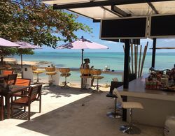 Chill Inn Beach Cafe & Hostel Genel