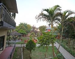 Chitwan Adventure Resort Dış Mekan