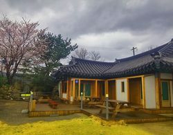 Chowoo Guesthouse Dış Mekan