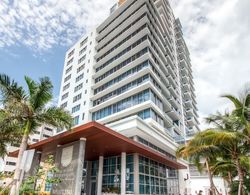 Churchill Suites Monte Carlo Miami Beach Dış Mekan