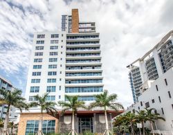 Churchill Suites Monte Carlo Miami Beach Dış Mekan