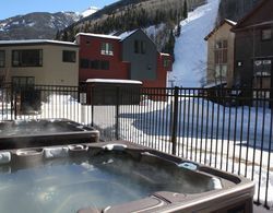 Cimarron Lodge 27 by Avantstay Ski-in/ski-out Property in Complex w/ Two Hot Tubs! Permit#10026 İç Mekan