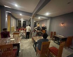 Citi Hotel Gilgit Yerinde Yemek
