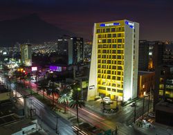City Express Plus Monterrey Galerias Genel