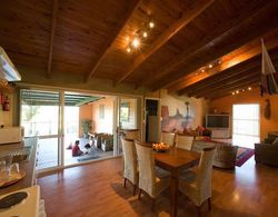 Clandulla Cottages and Farmstay Genel