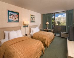 Clarion Hotel Anaheim Resort Genel