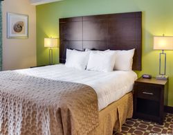 Clarion Inn & Suites Virginia Beach Genel