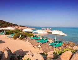 Club Hotel Baja Sardinia Plaj
