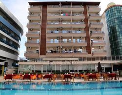 Club Bayar Beach Hotel Havuz