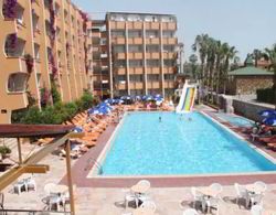 Club Tess Hotel Havuz