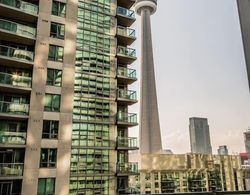 CN Tower & Lake View, Luxury Condo in Downtown Dış Mekan