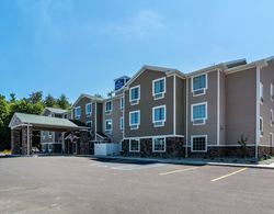 Cobblestone Hotel & Suites - Greenville Dış Mekan