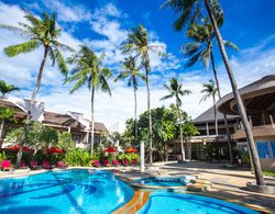 Coconut Village Resort Havuz