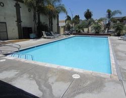 Colonial Pool & Spa Motel Genel