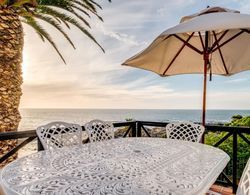 Colonial-style Camps Bay Apartment With Ocean Views and Private Pool Area CBT Lodge Oda