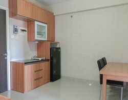 Comfort And Minimalist 1Br At Student Castle Yogyakarta Apartment İç Mekan