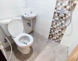 Comfort And Simply 1Br At The Alton Apartment Banyo Tipleri