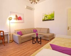 Comfort apartment Rajan for 5 in Rabac Oda Düzeni