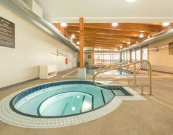 Comfort Inn & Suites Campbell River Havuz