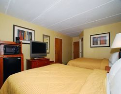 Comfort Inn & Suites Hamilton Place Genel