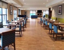 Comfort Inn & Suites Schenectady - Scotia Yeme / İçme