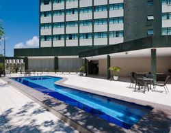 Comfort Hotel Manaus Havuz
