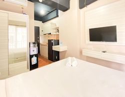 Comfort Minimalist Studio At 3Rd Floor Grand Asia Afrika Apartment İç Mekan