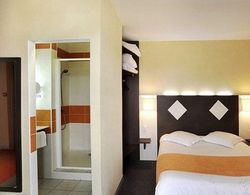Comfort Hotel Saintes Oda