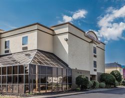 Comfort Suites Airport Alcoa Genel