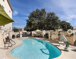 Comfort Suites Stone Oak Genel