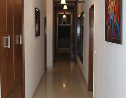 Hotel Comfort Zone Greater Kailash İç Mekan