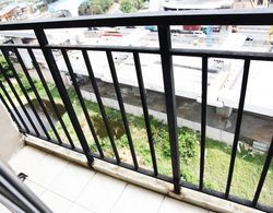 Comfortable 2BR Mutiara Bekasi Apartment Dış Mekan