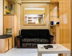 Comfortable and Fully Furnished 1BR Green Pramuka Apartment Oda Düzeni