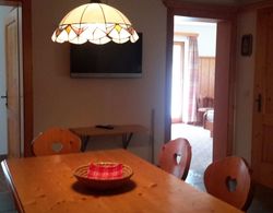 Comfortable Apartment With Sauna in Schladming Yerinde Yemek