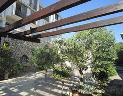 Comfortable Apartment With Terrace and sea View and BBQ for use İç Mekan