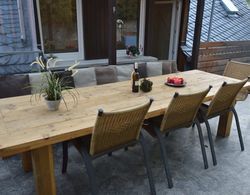 Comfy Holiday Home in Veldenz With Parking Oda Düzeni