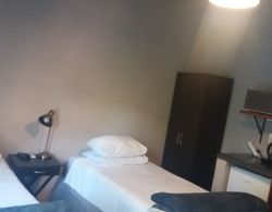 Comfy Room With Dstv and Aircon Oda