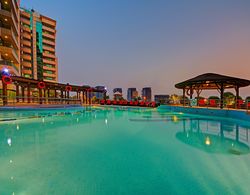 Copthorne Hotel Dubai Havuz
